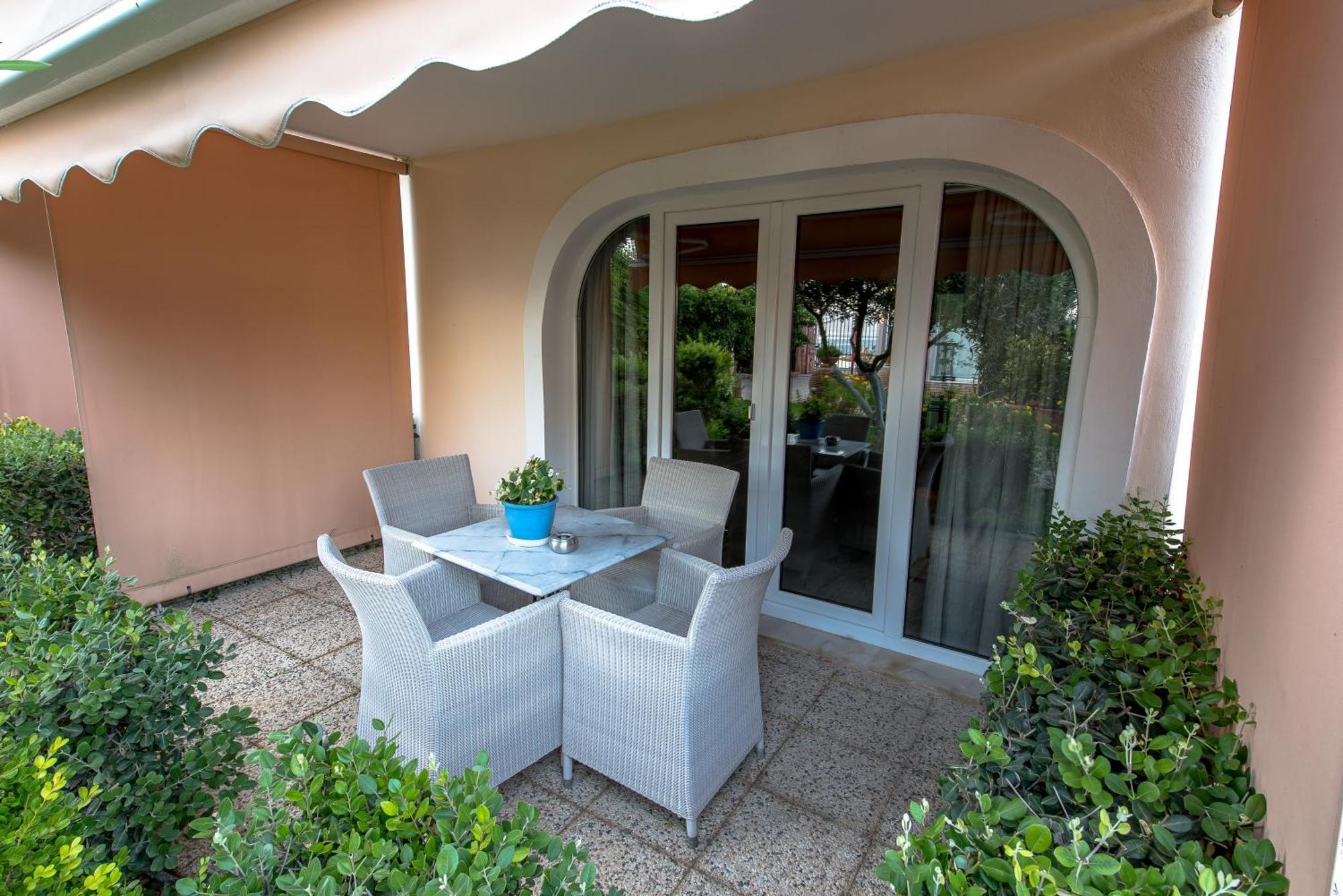 Over Sea Rooms & Villas Loutra Edipsou  Exterior foto